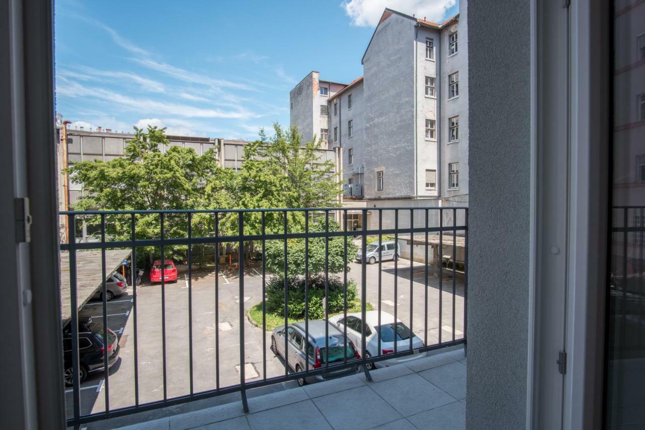 Luxury Central Apartment Любляна Екстериор снимка
