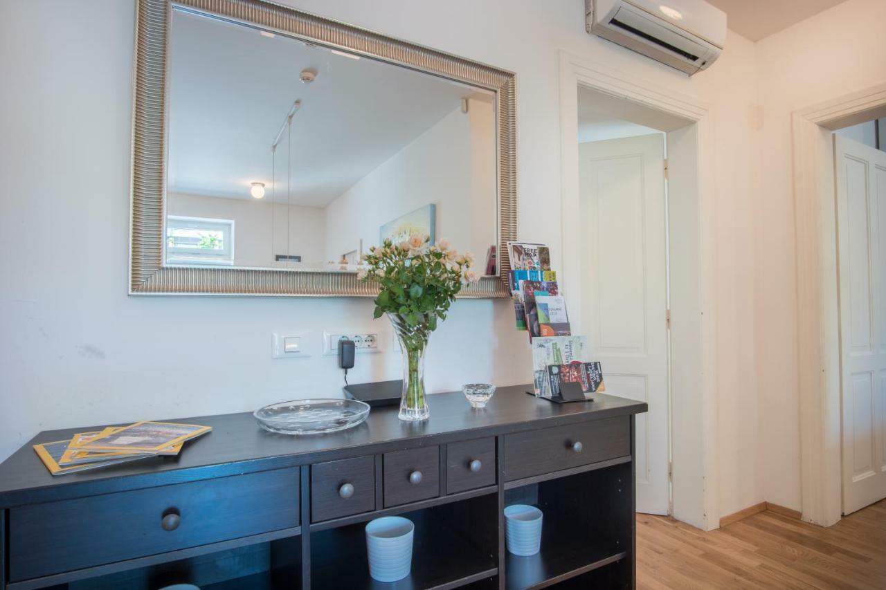Luxury Central Apartment Любляна Екстериор снимка