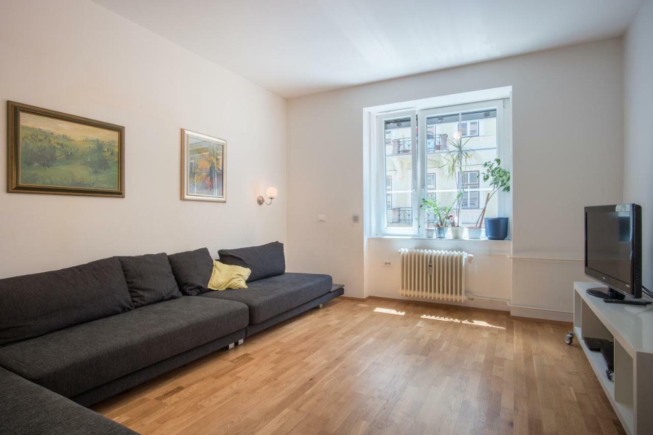 Luxury Central Apartment Любляна Екстериор снимка