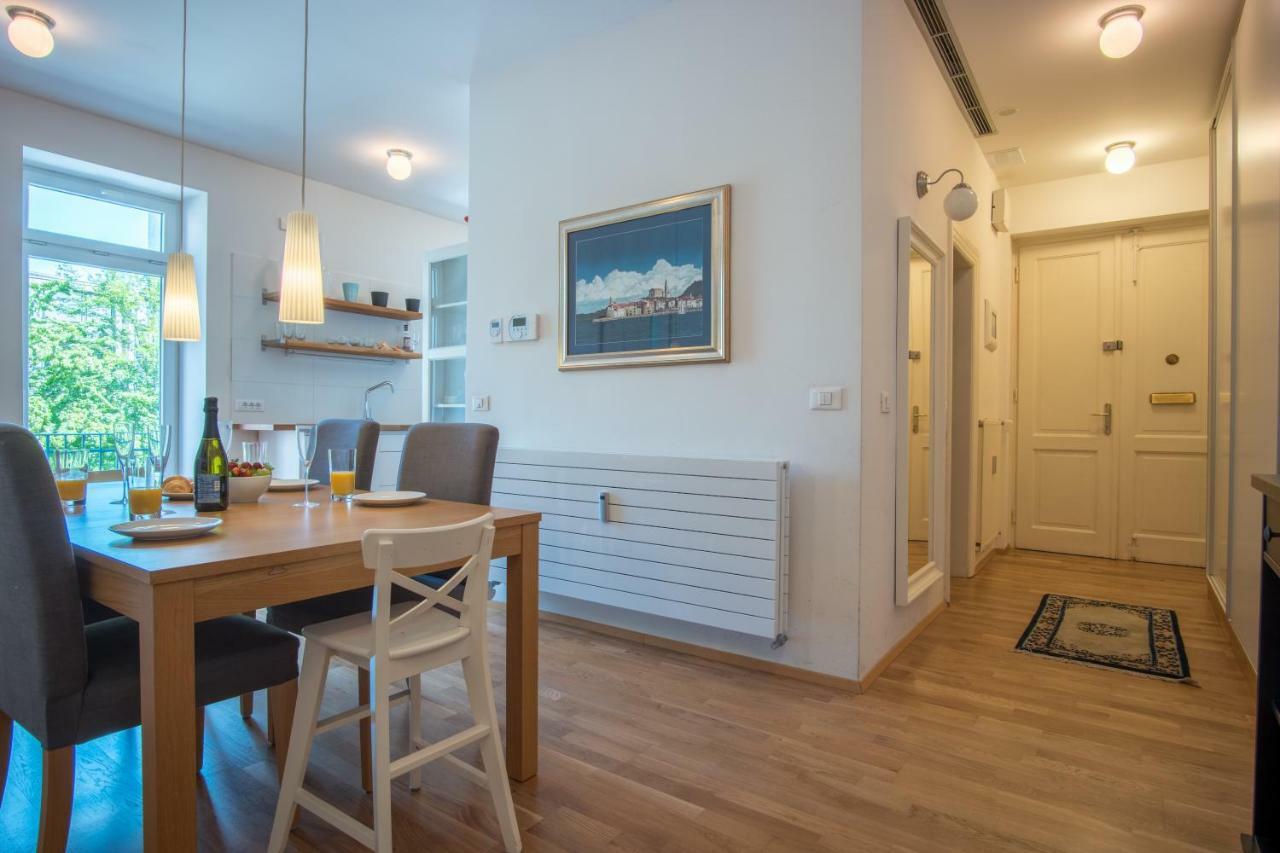 Luxury Central Apartment Любляна Екстериор снимка